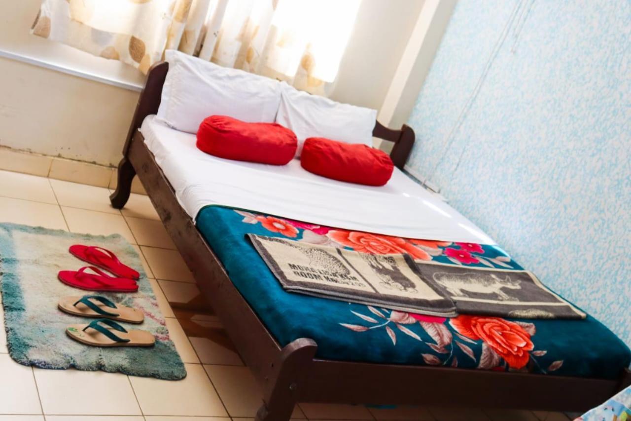 Mona Lisa Guest House, كيزيمو المظهر الخارجي الصورة