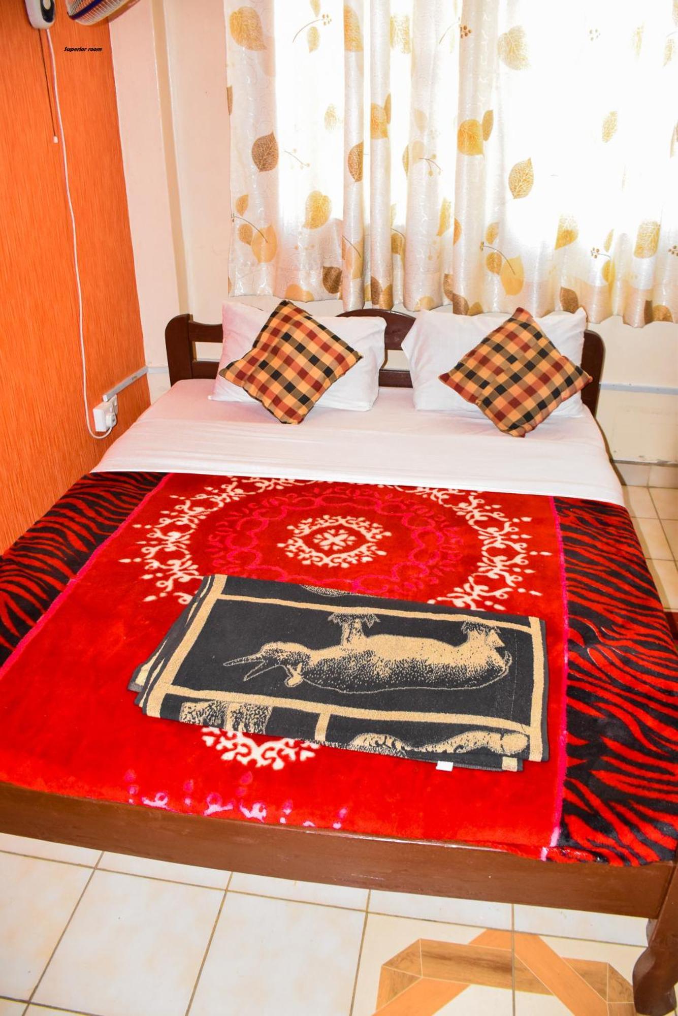 Mona Lisa Guest House, كيزيمو المظهر الخارجي الصورة